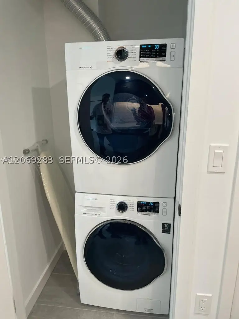 227 NE 2nd St #1613, Miami, FL 33132 - #2
