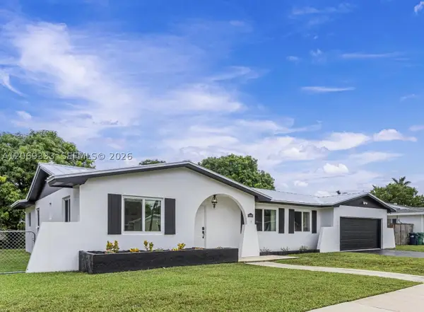8460 SW 201st St, Cutler Bay, FL 33189