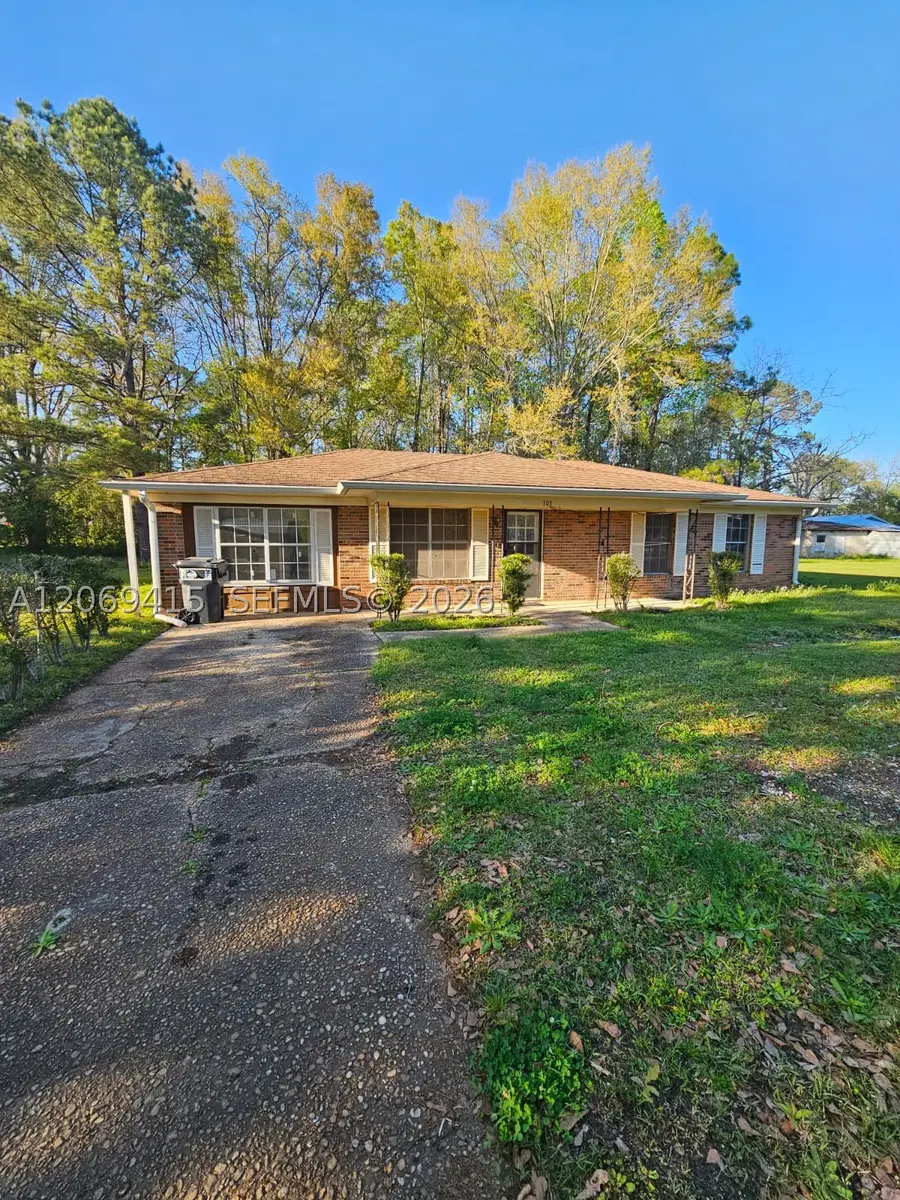 503 Martin Luther King Junior Ave, Bonifay, FL 32425 - #2