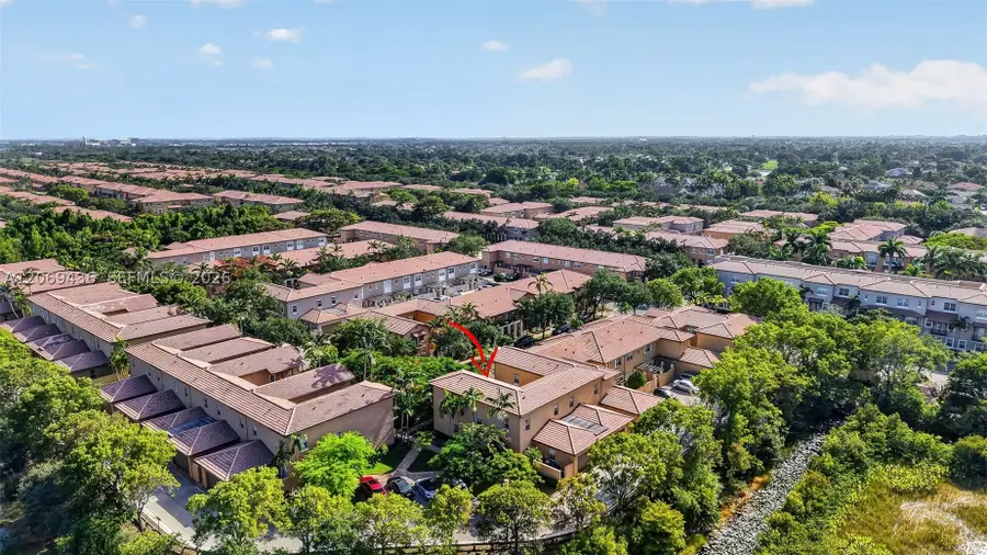 14601 SW 5th St, Pembroke Pines, FL 33027 - #2