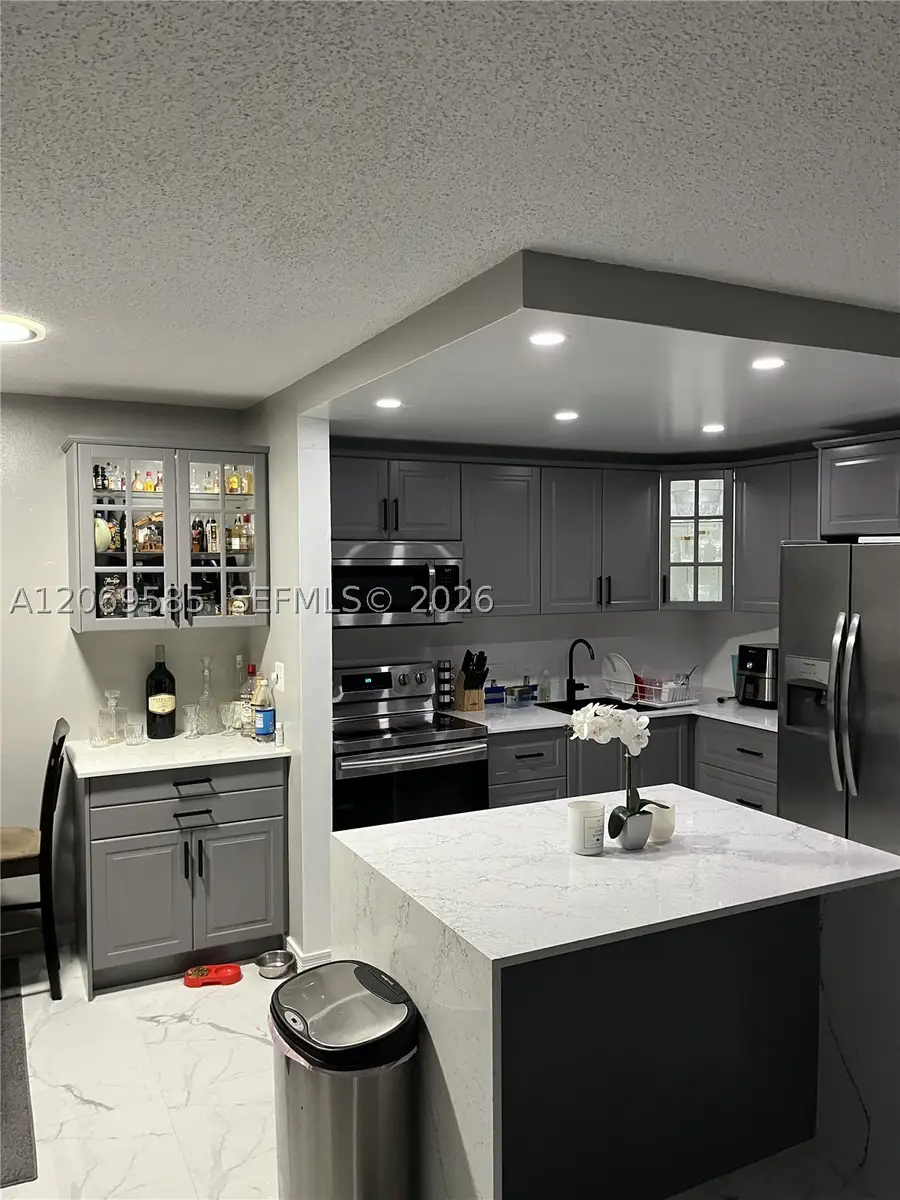 819 NE 199th St #6-101, Miami, FL 33179 - #3