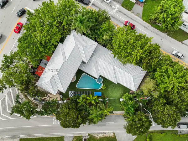 12141 Walsh Blvd, Miami, FL 33184
