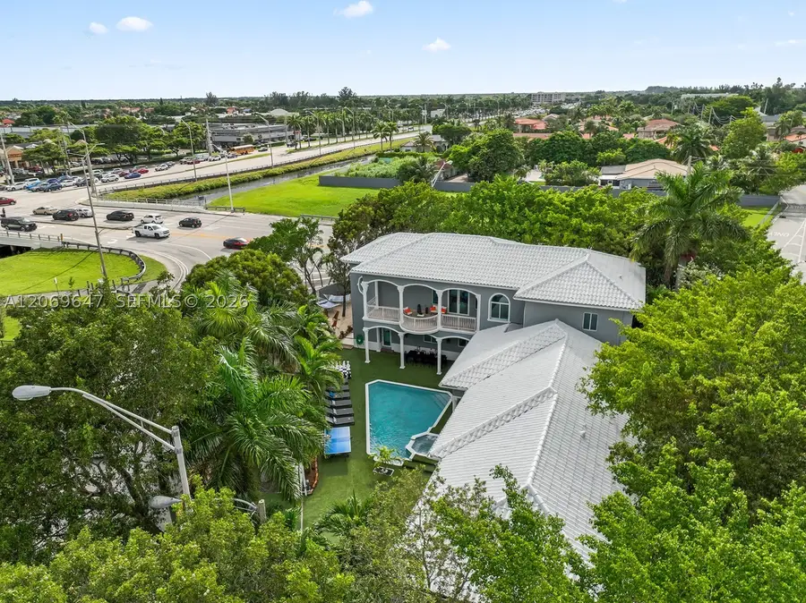 12141 Walsh Blvd, Miami, FL 33184 - #3