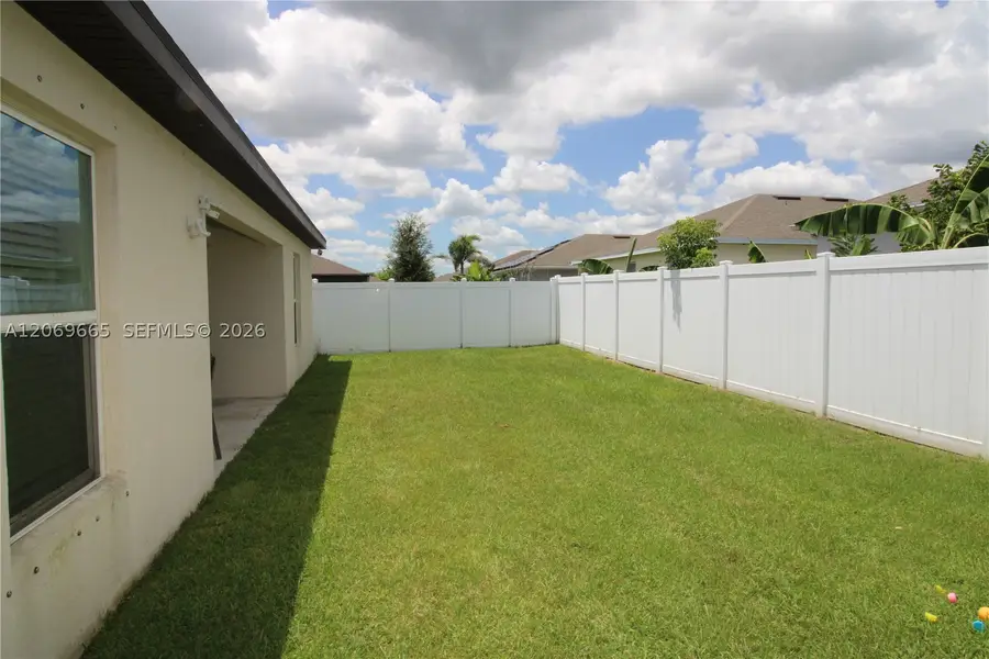 5424 Fantasy Dr, Fort Pierce, FL 34947 - #3