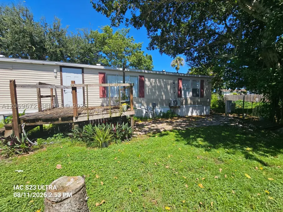 6 CT SW 6th Ct, Davie, FL 33325 - #2