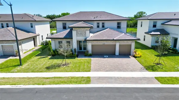 4390 SW 122nd Ter, Davie, FL 33330