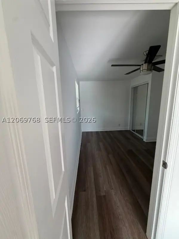 3160 NE 63rd St, Fort Lauderdale, FL 33309