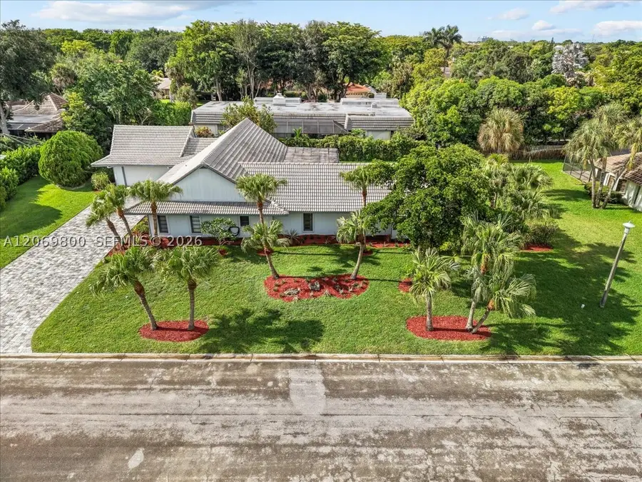 9220 NW 15th St, Coral Springs, FL 33071 - #2
