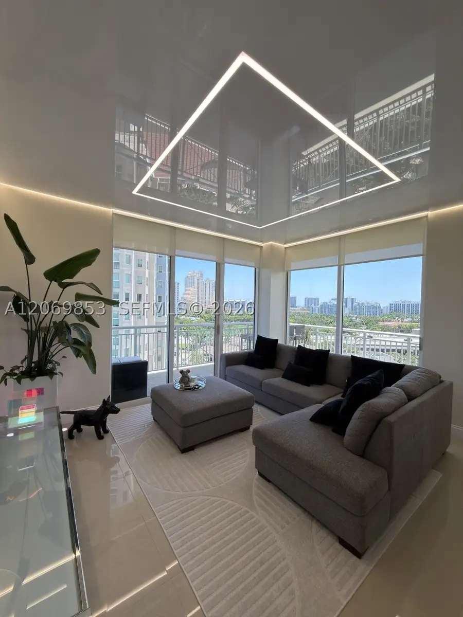 19501 W Country Club Dr #1004, Aventura, FL 33180 - #2