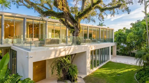 1616 Onaway Dr, Miami, FL 33133