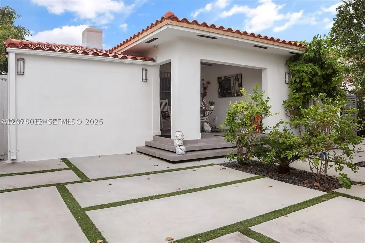 619 SW 39th Ave, Miami, FL 33134 - #1
