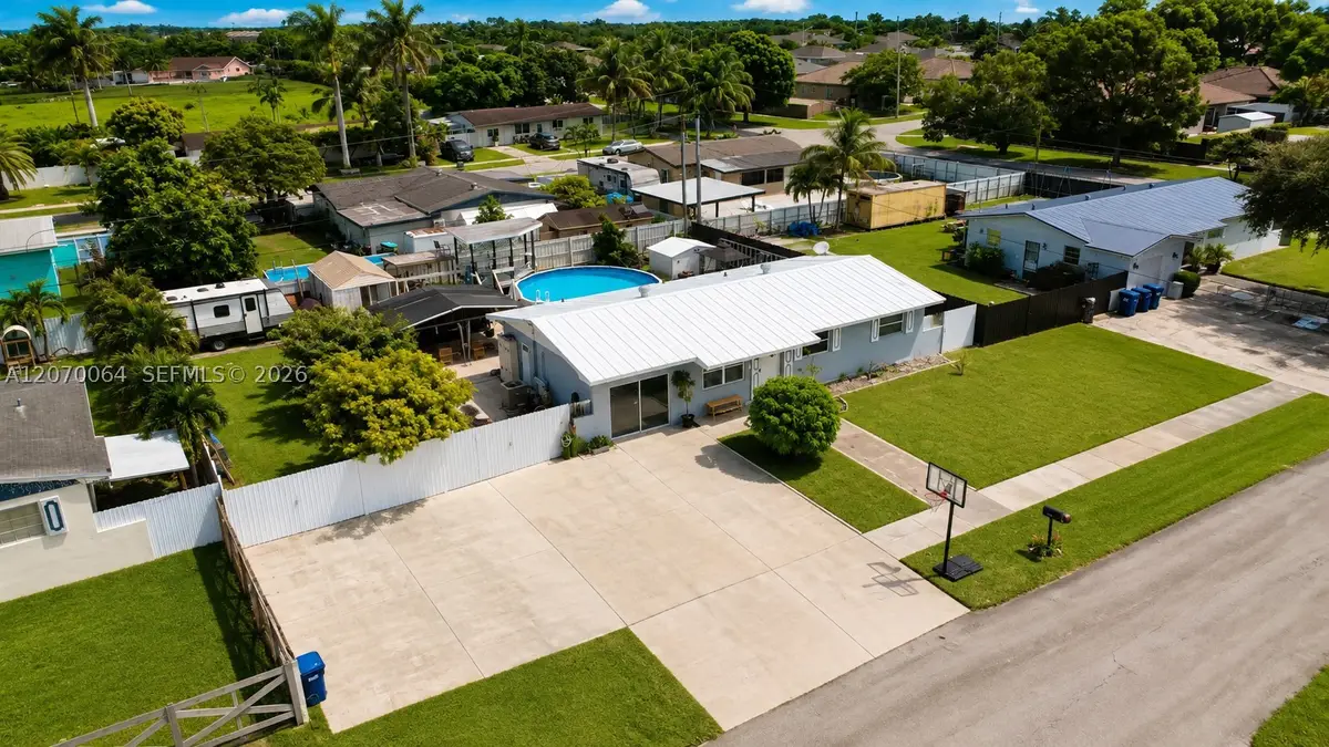 19221 SW 319th St, Homestead, FL 33030 - #1