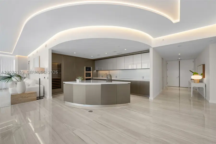 18975 Collins Ave #600, Sunny Isles Beach, FL 33160 - #3
