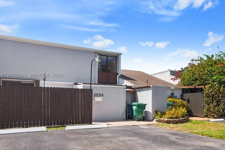 2524 SW 122nd Ct, Miami, FL 33175 - #3