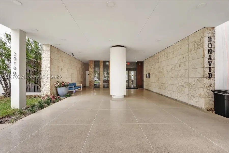 20100 W Country Club Dr #1003, Aventura, FL 33180 - #2