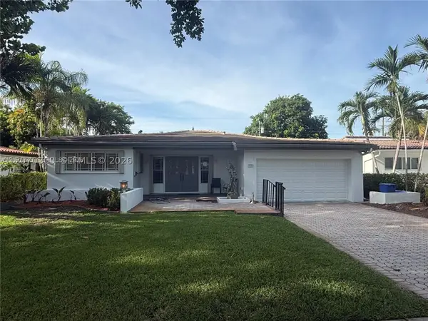 1532 Trillo Ave, Coral Gables, FL 33146