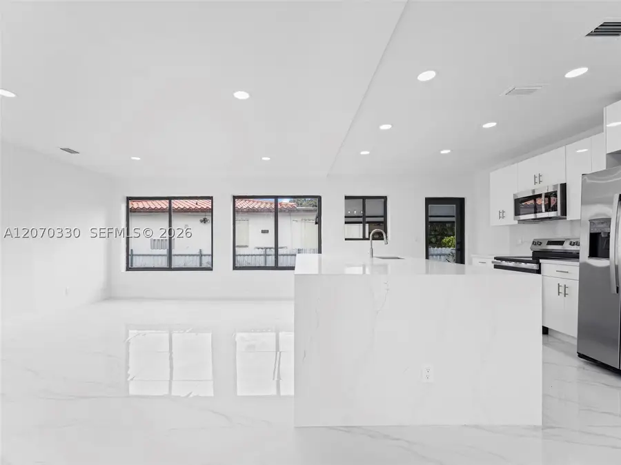 2500 SW 23rd Ter, Miami, FL 33145 - #3