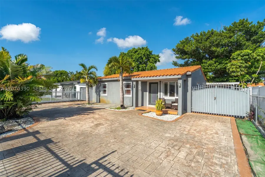 820 E 10th Ave, Hialeah, FL 33010 - #2