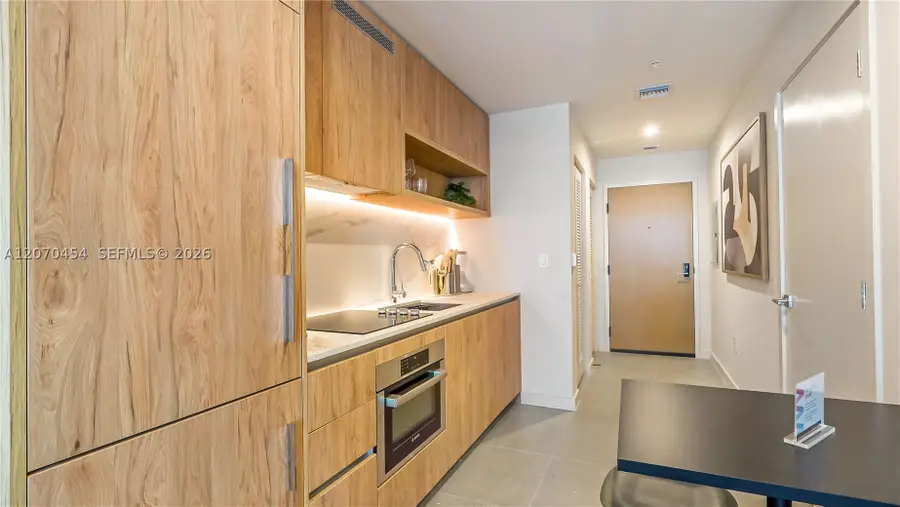 11 NE 6th St #808, Miami, FL 33132 - #3