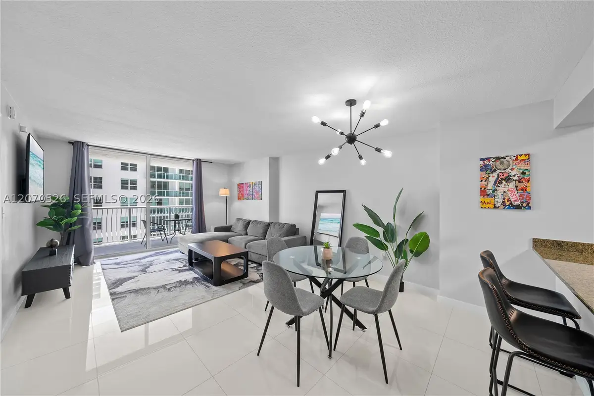 1200 Brickell Bay Dr #2205, Miami, FL 33131 - #1