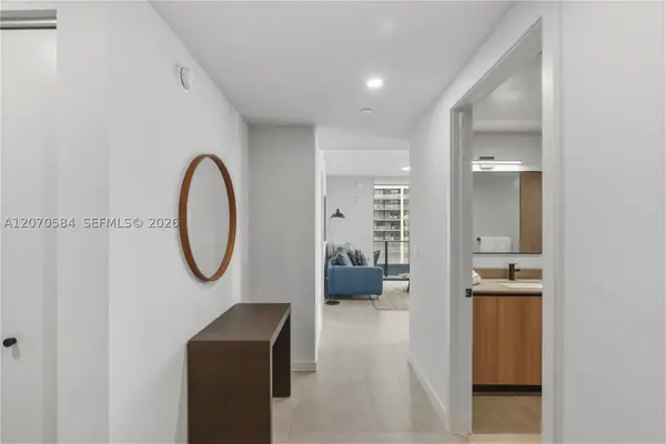 121 NE 5th St #3312, Miami, FL 33132