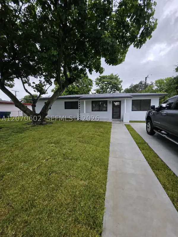 2910 NW 175th St, Miami Gardens, FL 33056