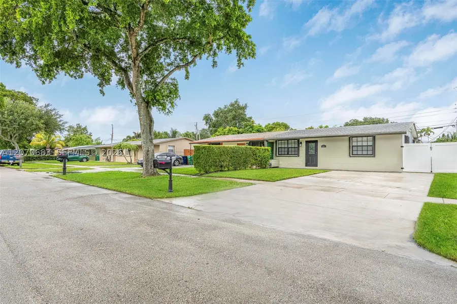 5001 SW 92nd Ter, Cooper City, FL 33328 - #2