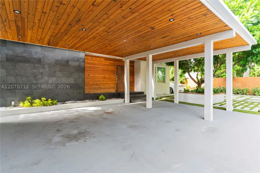 221 NE 44th St, Miami, FL 33137 - #3