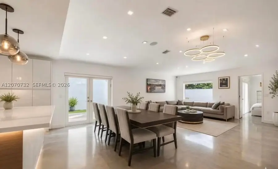 2558 NE 206th Ter, Miami, FL 33180 - #2