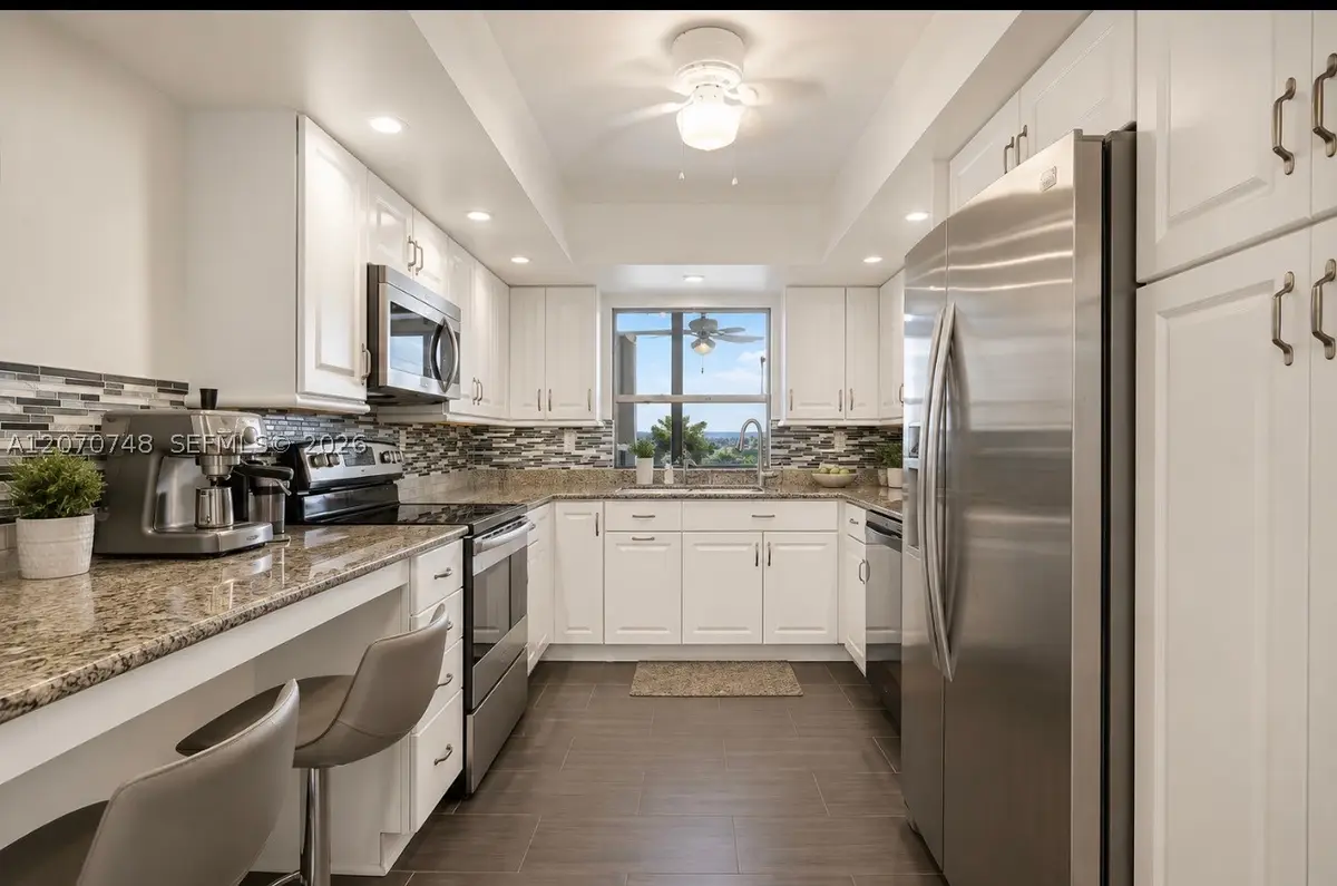 1000 Parkview Dr #715, Hallandale Beach, FL 33009 - #1