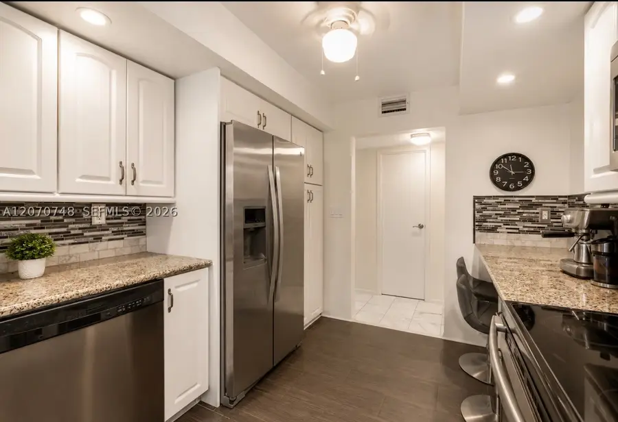 1000 Parkview Dr #715, Hallandale Beach, FL 33009 - #3