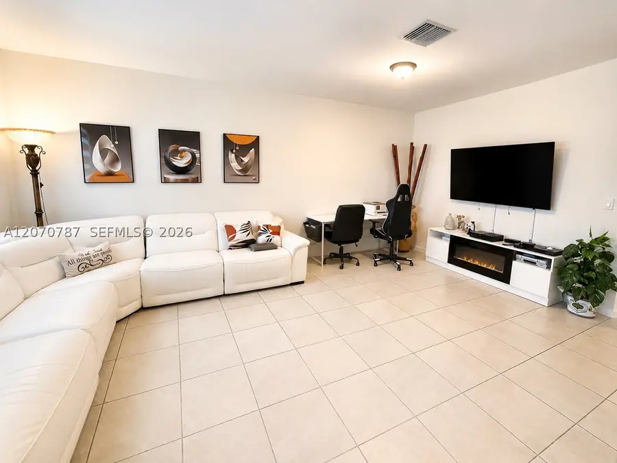 18324 SW 148th Rd, Miami, FL 33187 - #3
