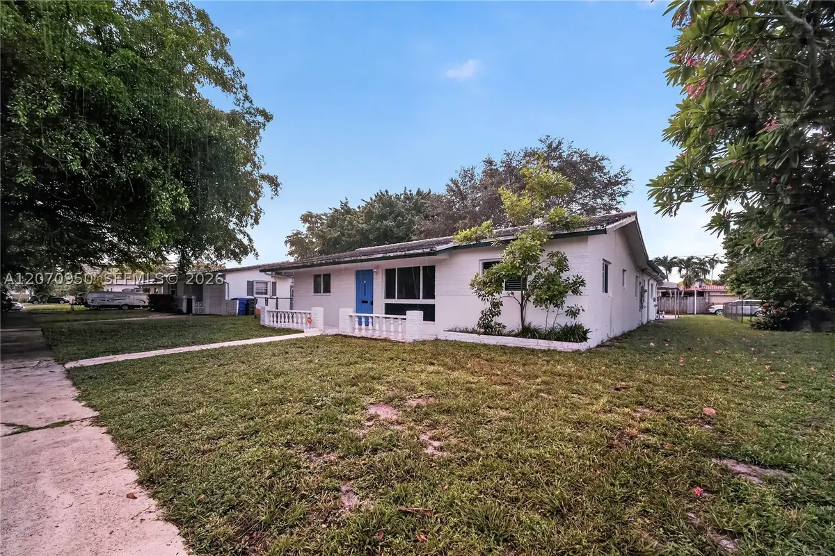 4300 Harrison St, Hollywood, FL 33021 - #1