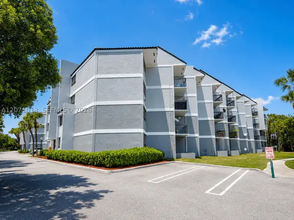 1820 N Congress Ave #305, West Palm Beach, FL 33401