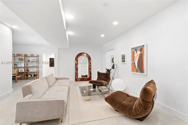 638 NE 141st St, North Miami, FL 33161