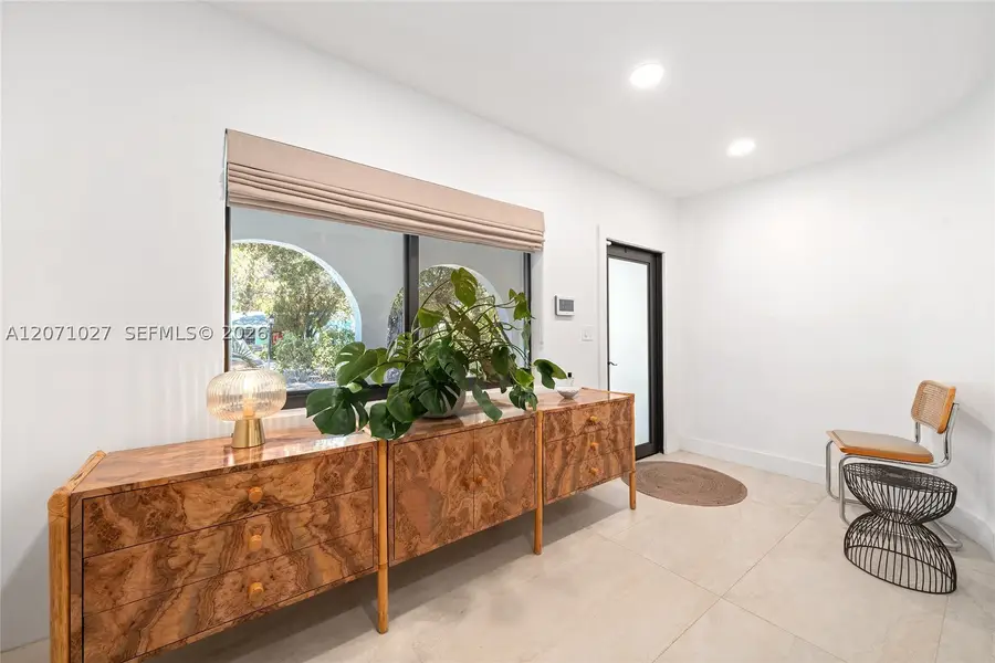 638 NE 141st St, North Miami, FL 33161 - #2