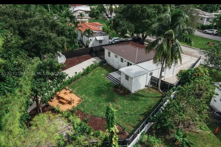 1153 NE 158th St, North Miami Beach, FL 33162 - #3
