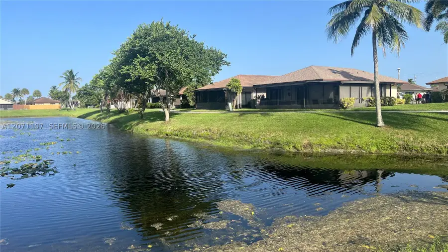 5437 Mendoza St, West Palm Beach, FL 33415 - #2