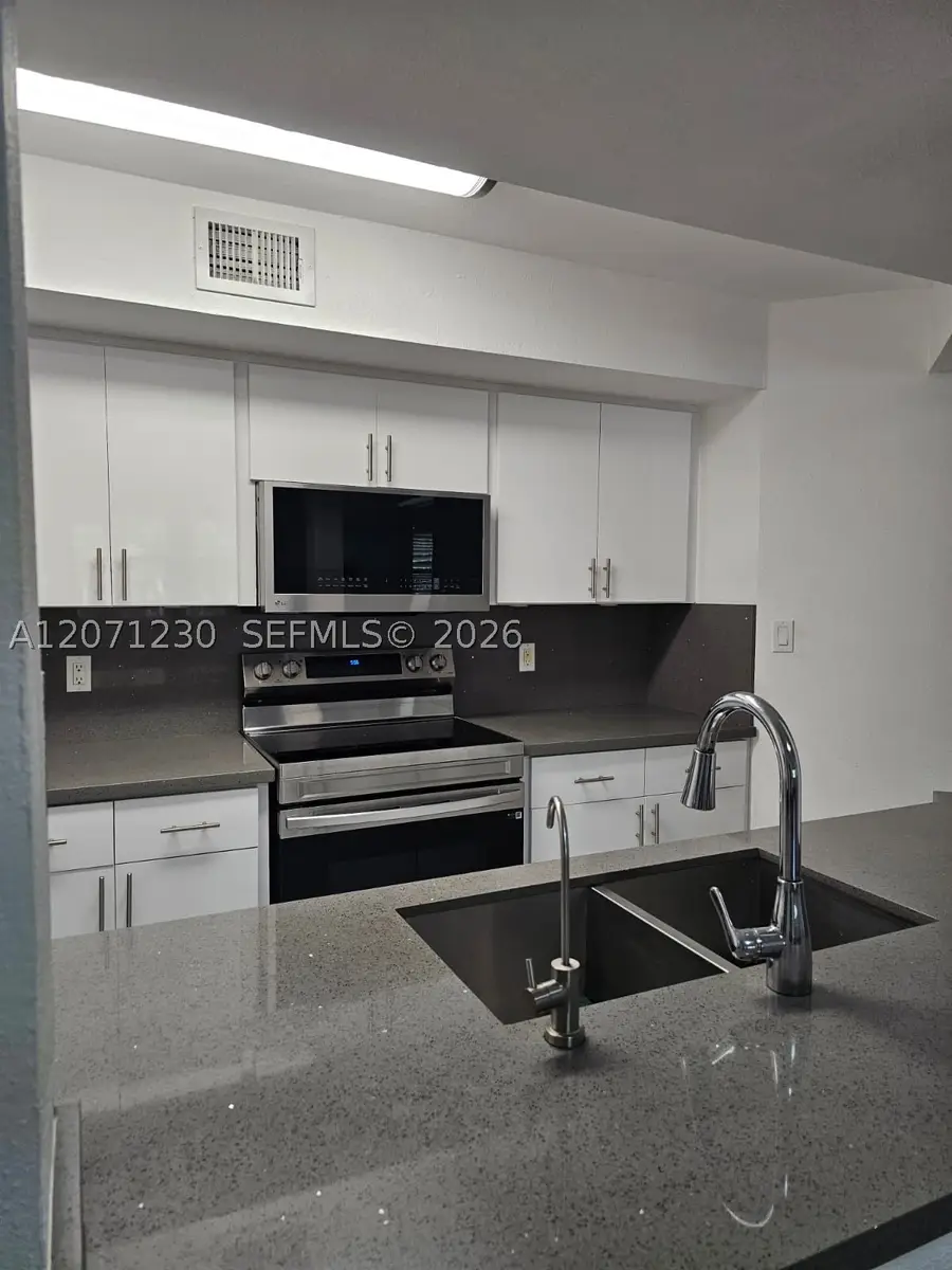 Address Withheld By Seller, Miami, FL 33196 - #2