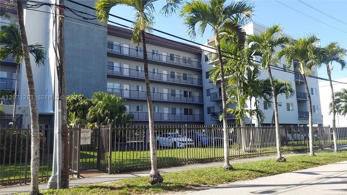 900 SW 84th Ave #301E, Miami, FL 33144 - #1