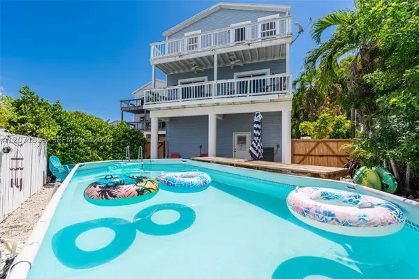 21 Mockingbird Rd, Key Largo, FL 33037