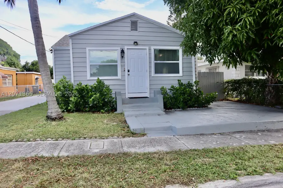 1112 11th St, West Palm Beach, FL 33401 - #3