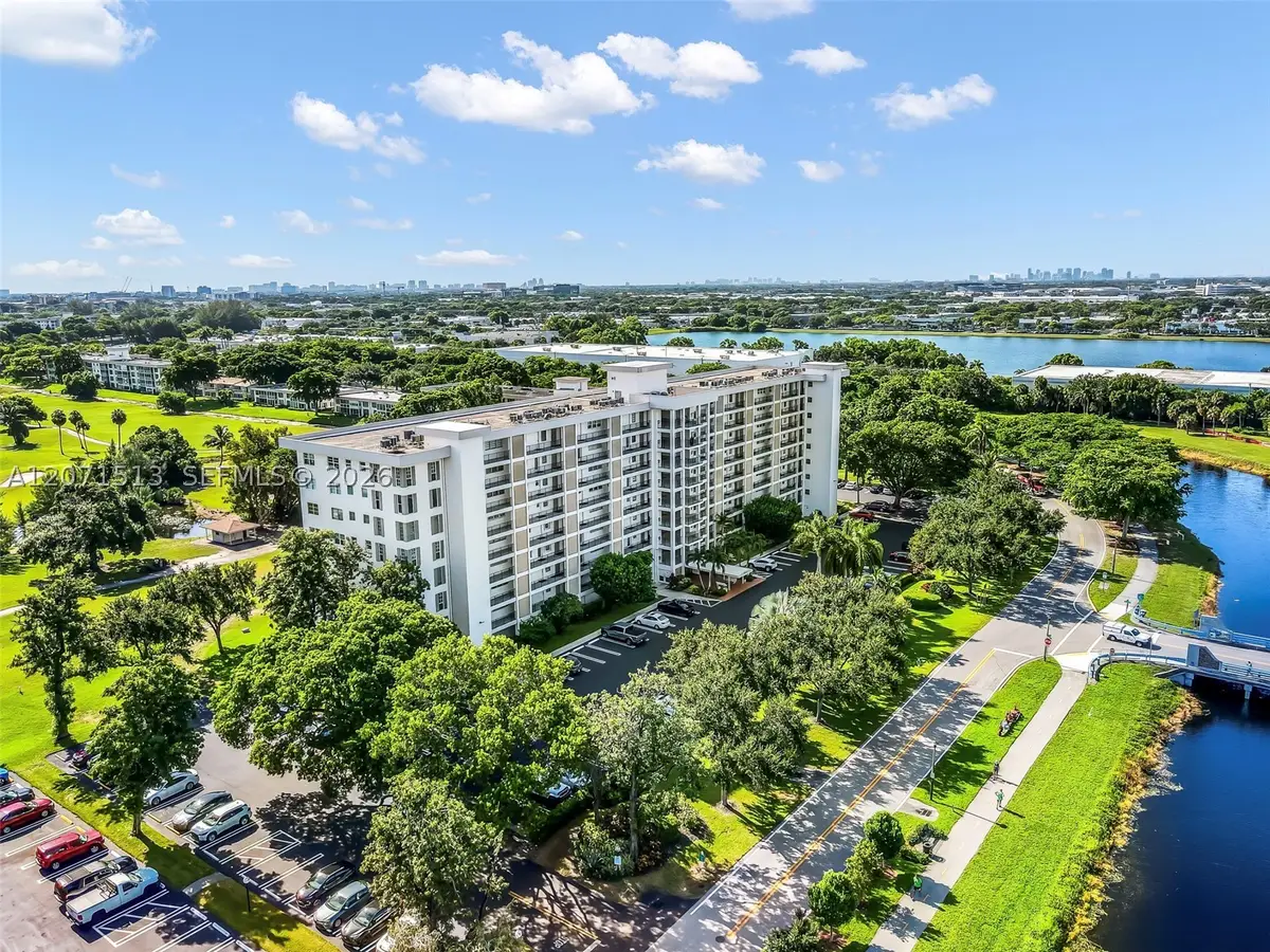 3300 N Palm Aire Dr #910, Pompano Beach, FL 33069 - #1