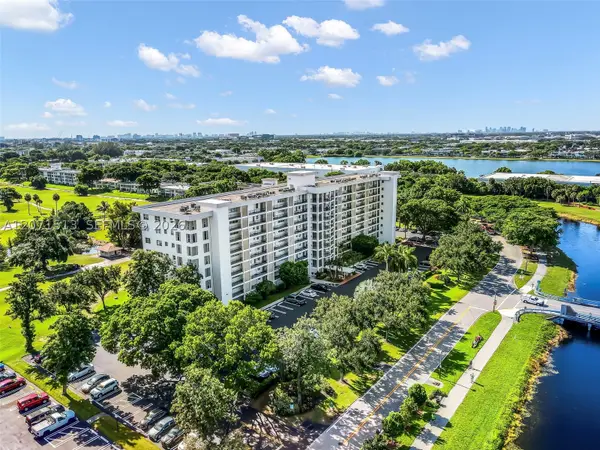 3300 N Palm Aire Dr #910, Pompano Beach, FL 33069