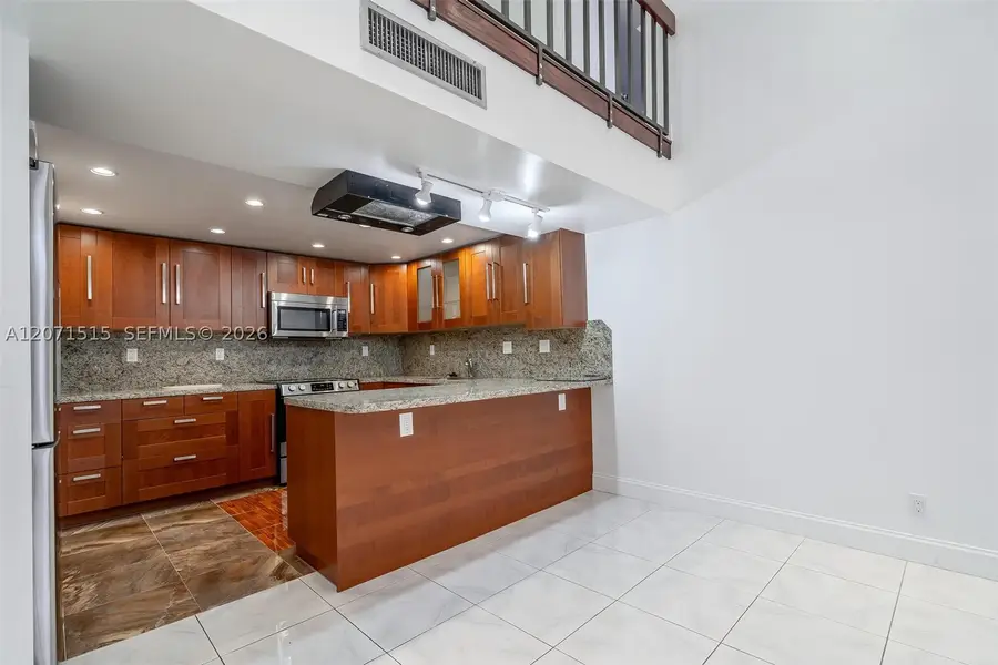 20347 W Country Club Dr #TH15, Aventura, FL 33180 - #2