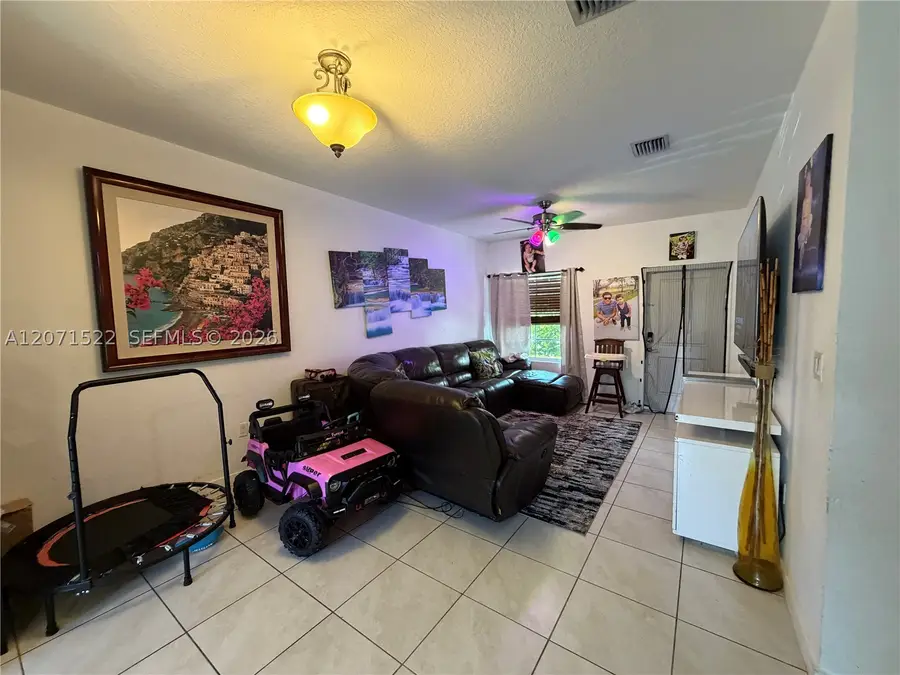 548 NE 5th Way, Florida City, FL 33034 - #2