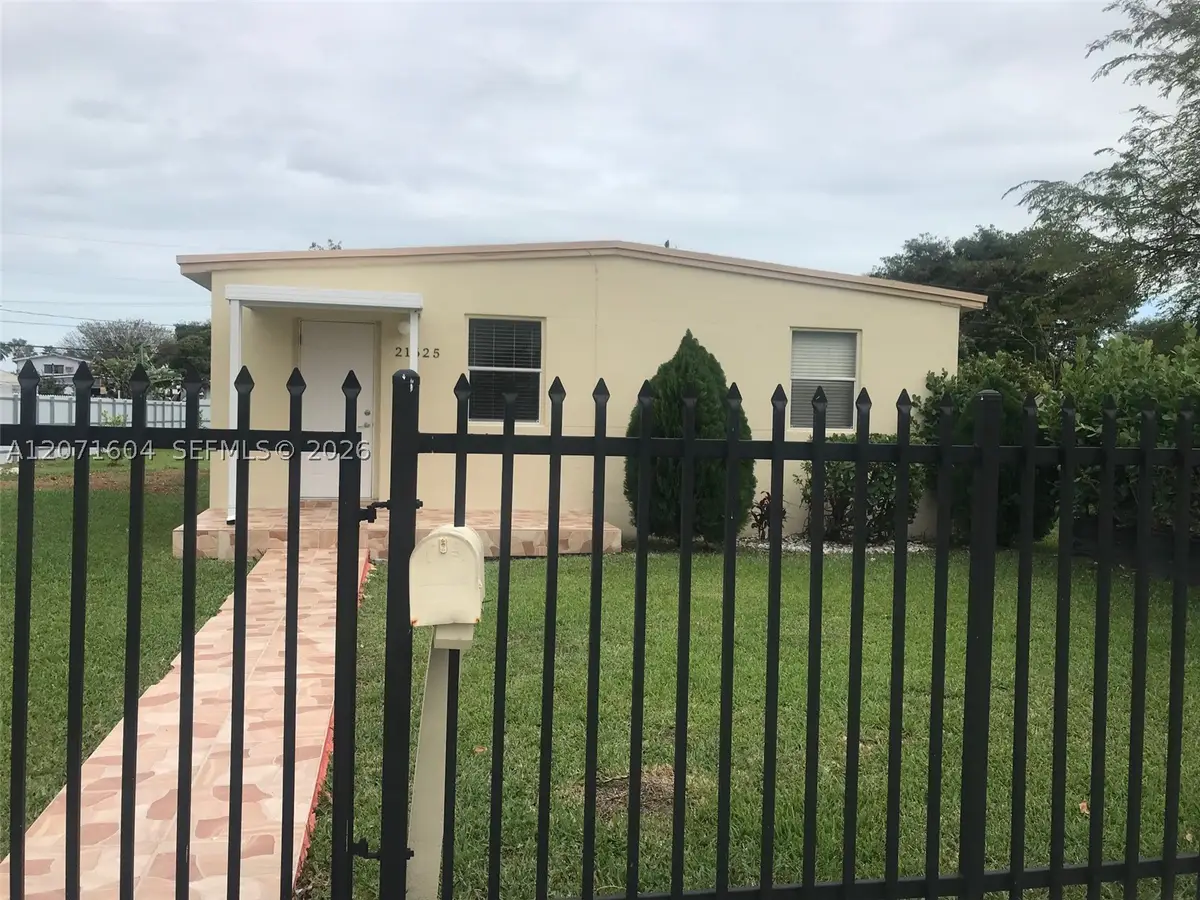 21625 SW 109th Ave, Miami, FL 33170 - #1