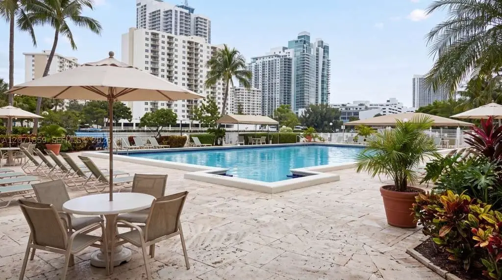 1000 Parkview Dr #511, Hallandale Beach, FL 33009 - #1