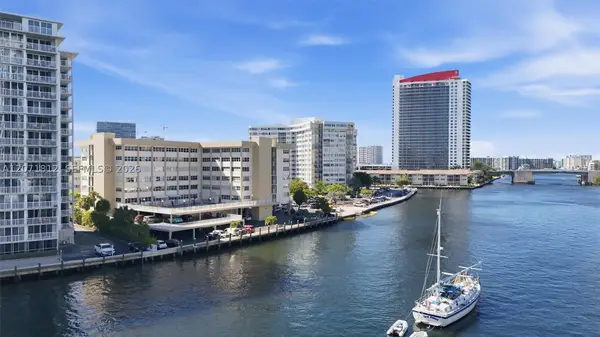 111 Golden Isles Dr #G12, Hallandale Beach, FL 33009