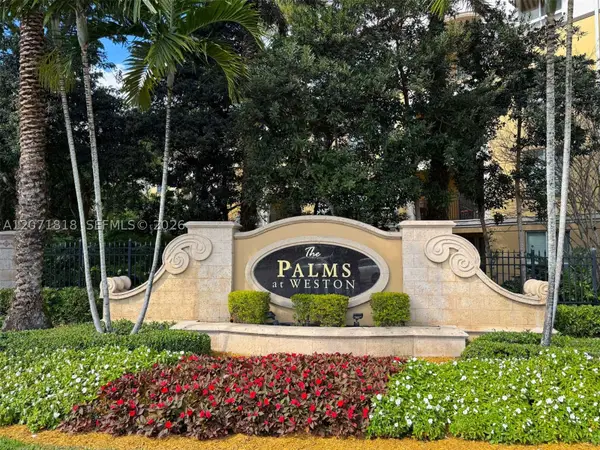 16135 Emerald Estates Dr #165, Weston, FL 33331